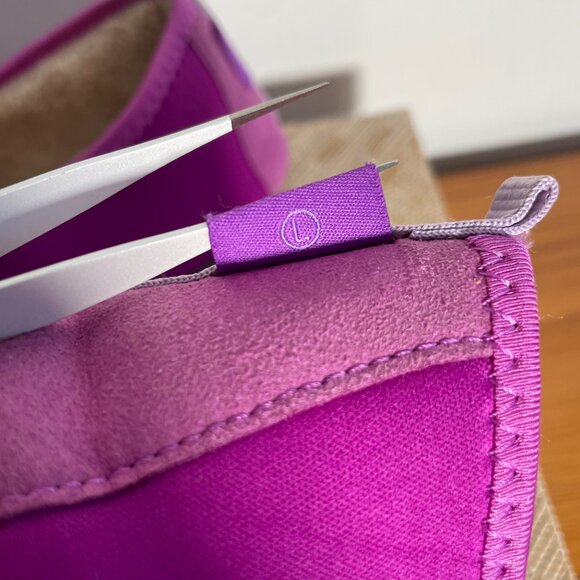 KoziKicks Woman's Slippers Sz LARGE (8.5 -9.5) - Picture 6 of 8